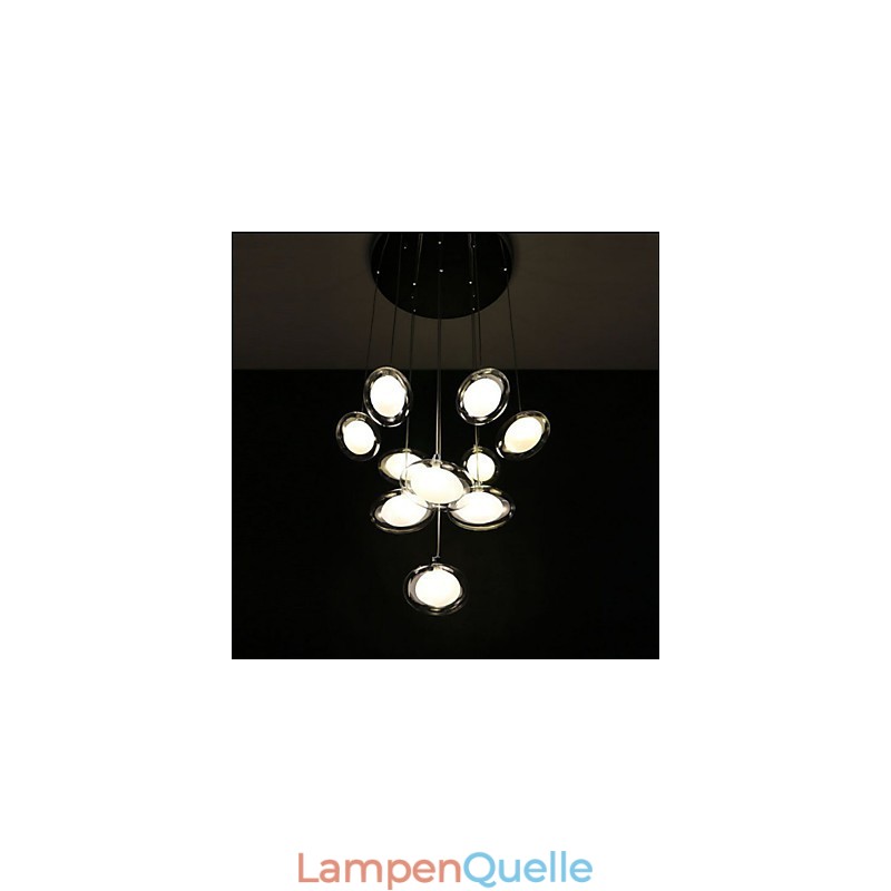 Moderne, schlichte Lampen und Laternen