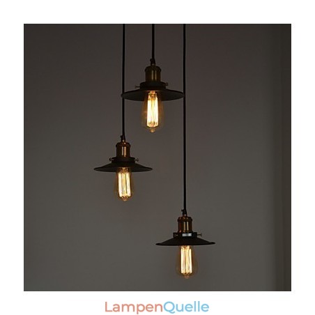 Vintage 3-flammige Pendelleuchte mit Eisenschirm Vintage 3-flammige Pendelleuchte mit Eisenschirm