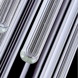Moderne Pendelleuchte mit 3 Lichtern und Glasstab