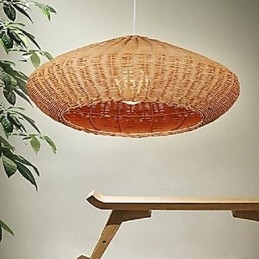 Moderne, zeitgenössische Pendelleuchte aus Metall im Landhausstil