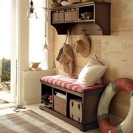 Traditionelle klassische Vintage-Pendelleuchte im Mini-Schalenstil