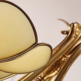 Traditioneller klassischer rustikaler Lodge-Kronleuchter aus Messing und Metall