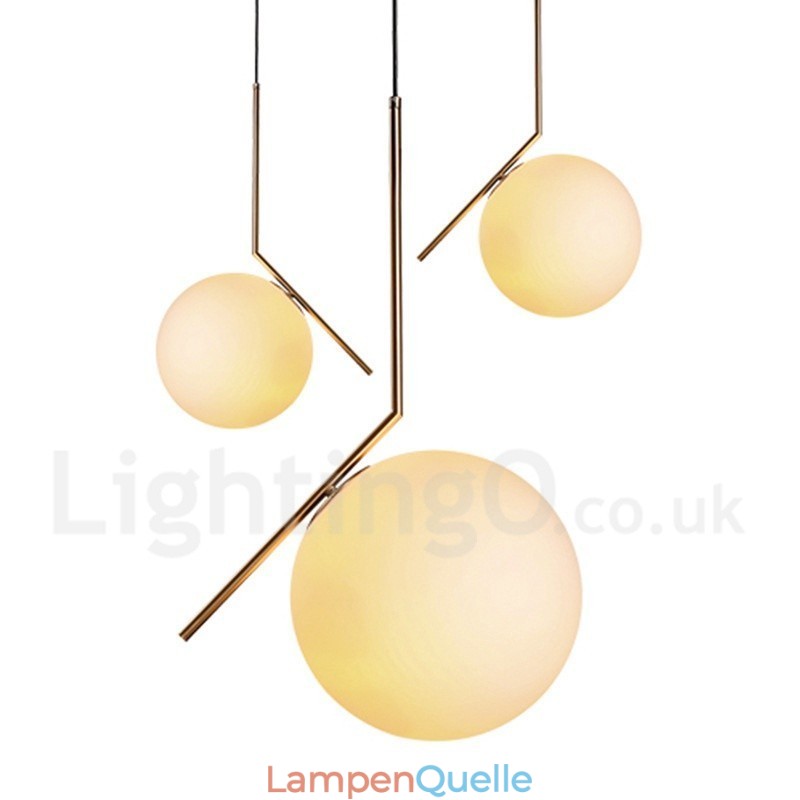 1-flammige, moderne Pendelleuchte mit Glasschirm