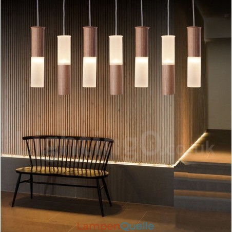 Moderne zeitgenössische 7-flammige Pendelleuchte aus Holz Moderne zeitgenössische 7-flammige Pendelleuchte aus Holz