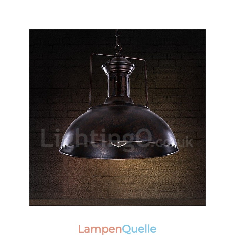 Schwarze Pendelleuchte im Vintage-Stil aus Metall im Landhausstil