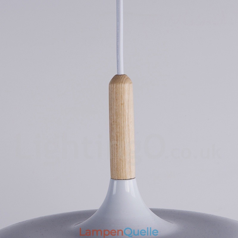 Moderne zeitgenössische Pendelleuchte aus Holz und Metall