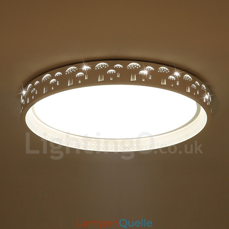 Modernes, zeitgenössisches, integriertes, flächenbündiges Licht aus Metall