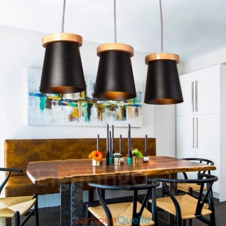 3-flammige Pendelleuchte aus Holz im modernen, zeitgenössischen nordischen Stil mit Eisenschirm 3-flammige Pendelleuchte aus Holz im modernen, zeitgenössischen nordischen Stil mit Eisenschirm
