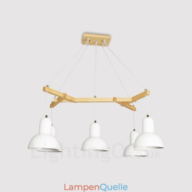 5-flammige, moderne Pendelleuchte aus Holz mit Eisenschirm