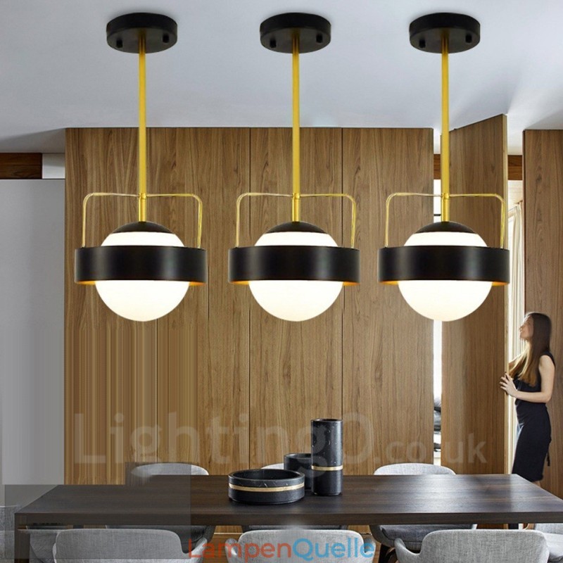 1 Licht Moderne zeitgenössische Deckenleuchten Kupferbeschichtung Pendelleuchte mit weißem und schwarzem Kugelglasschirm