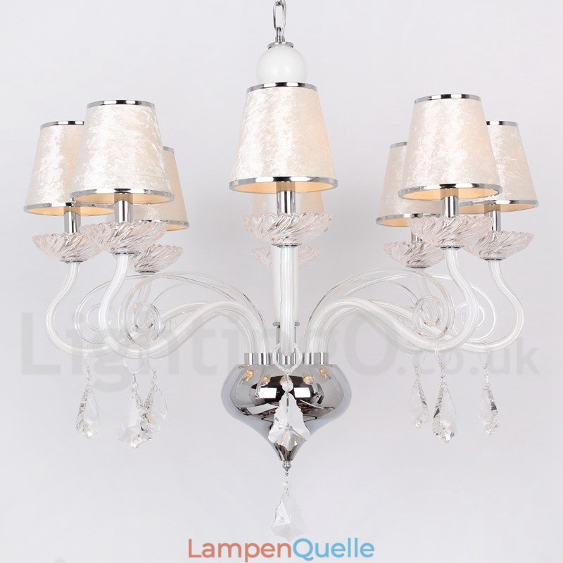 8-flammiger, weißer, moderner Kronleuchter im Kerzenstil aus K9-Kristallen