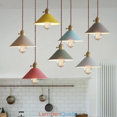 1-flammige, moderne Pendelleuchte aus Stahl mit Stahlschirm 1-flammige, moderne Pendelleuchte aus Stahl mit Stahlschirm