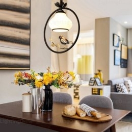 1-flammige Hängeleuchte im Landhausstil mit Glasschirm