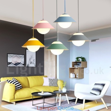 Moderne zeitgenössische Pendelleuchte aus Stahl Moderne zeitgenössische Pendelleuchte aus Stahl