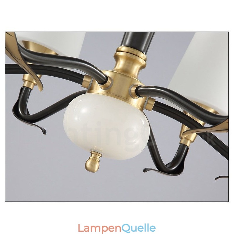Luxuriöser rustikaler Retro-Kerzenleuchter aus reinem Messing im Vintage-Stil mit Steinanhänger und Glasschirmen
