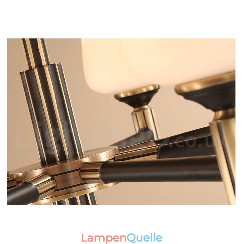 Großer luxuriöser rustikaler Retro-Vintage-Kronleuchter aus reinem Messing mit Glasschirmen