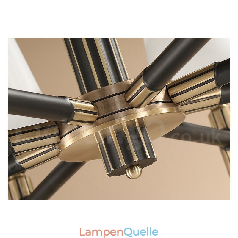 Großer luxuriöser rustikaler Retro-Vintage-Kronleuchter aus reinem Messing mit Glasschirmen