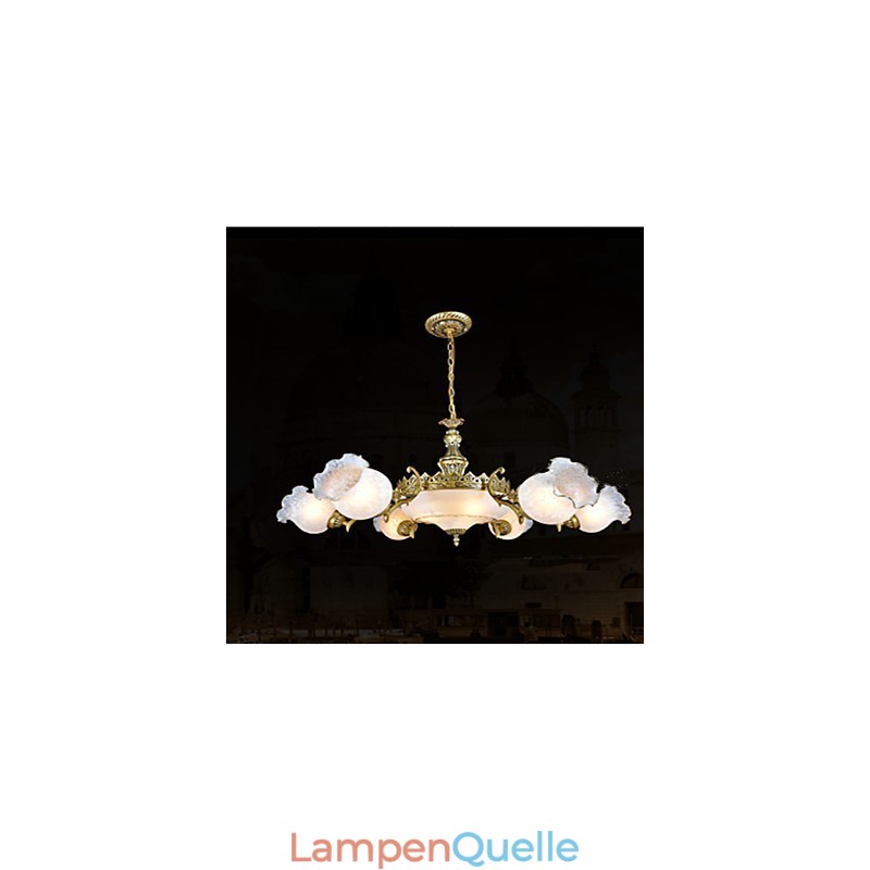 Traditioneller klassischer Vintage-Retro-Kronleuchter aus Bronzemetall