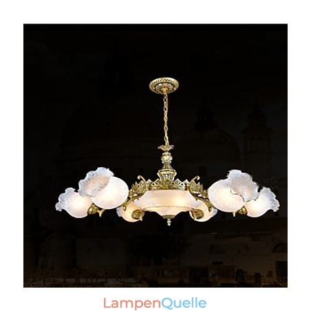 Traditioneller klassischer Vintage-Retro-Kronleuchter aus Bronzemetall Traditioneller klassischer Vintage-Retro-Kronleuchter aus Bronzemetall