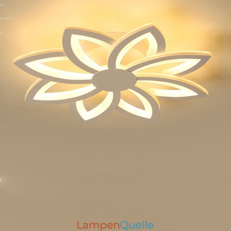 Deckenleuchte mit auffälliger Acrylblume, 55 cm