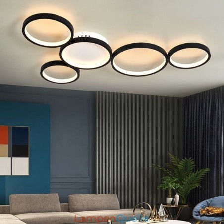 Moderne Deckenleuchte aus Aluminium im Kunststil Moderne Deckenleuchte aus Aluminium im Kunststil