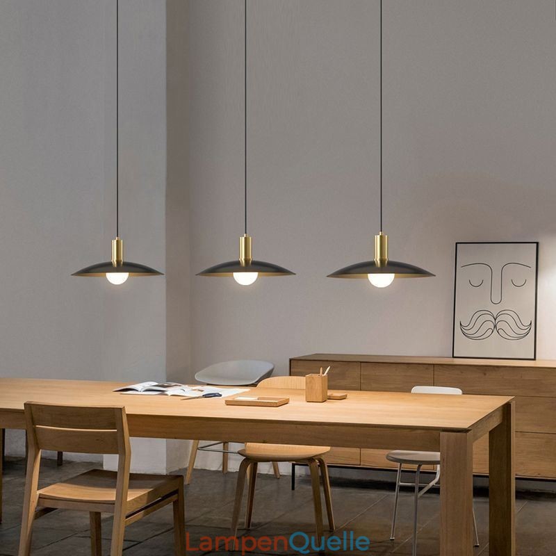 Moderne, schlichte Pendelleuchten