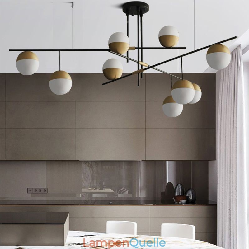 Kronleuchter-Deckenleuchte mit Glaskugeln