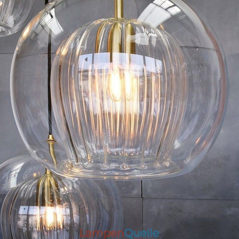 Moderne Pendelleuchte aus Glas mit Einzelkopf