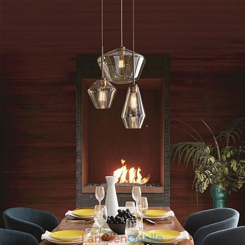 Moderne, schlichte Pendelleuchte aus Glas