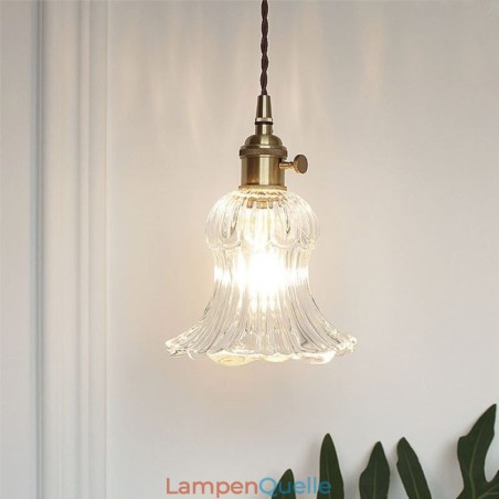 Pendelleuchte in Blumenform aus klarem geripptem Glas mit Drehschalter Pendelleuchte in Blumenform aus klarem geripptem Glas mit Drehschalter