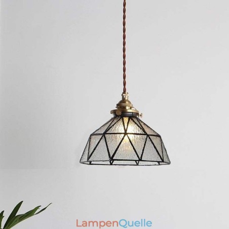 Geometrische Pendelleuchte aus Buntglas Geometrische Pendelleuchte aus Buntglas