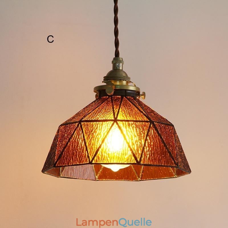 Geometrische Pendelleuchte aus Buntglas