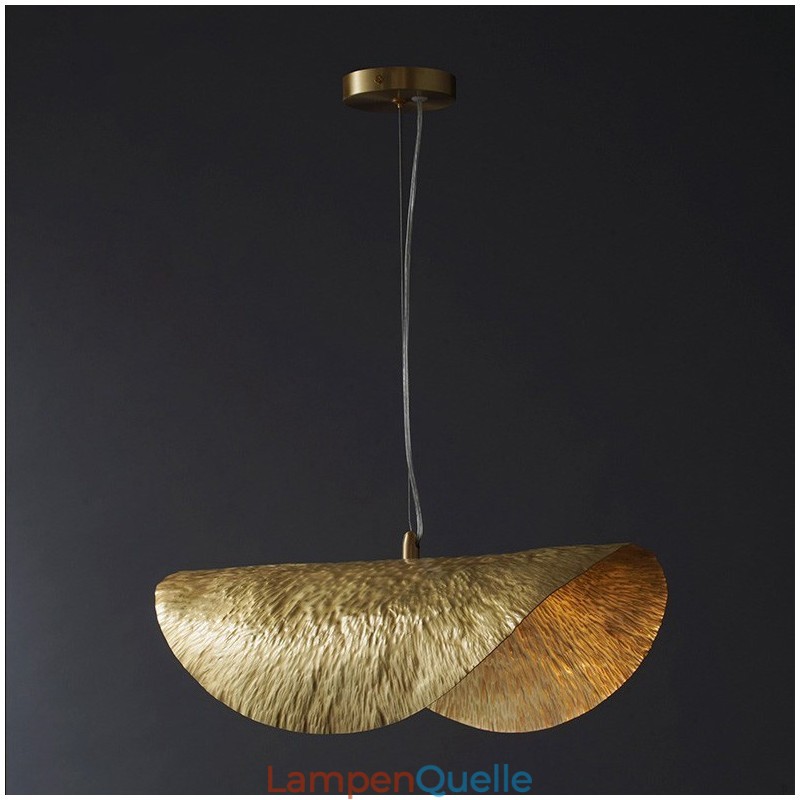 Traditionelle klassische Pendelleuchte aus reinem Messing