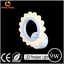 Moderne Wandleuchte aus Acryl für den Innenbereich