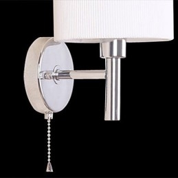 Stilvolle Wandleuchte aus Metall und Stoff mit 1 Licht in weißer Zylinderfunktion
