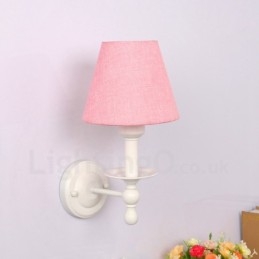 Moderne zeitgenössische Wandleuchten für den Innenbereich