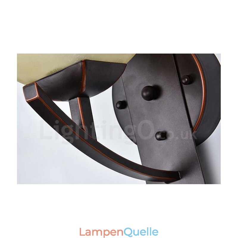 Traditionelle klassische Wandleuchten für den Innenbereich mit einer Leuchte