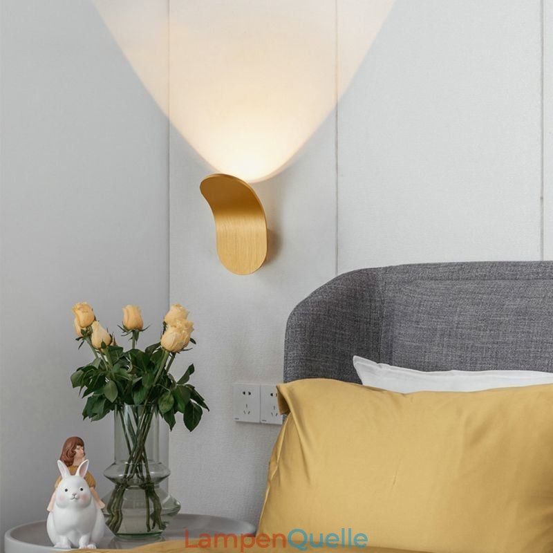 Minimalistische Wandleuchte aus Aluminium