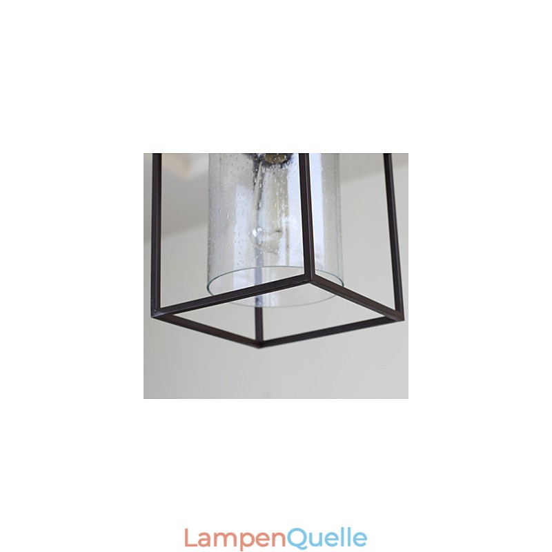 Quadratischer Rahmen der Glasdecke im nordischen Landhausstil